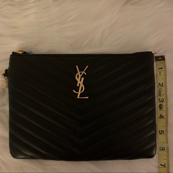 Saint Laurent Classic Monogram - Picture 9 of 9